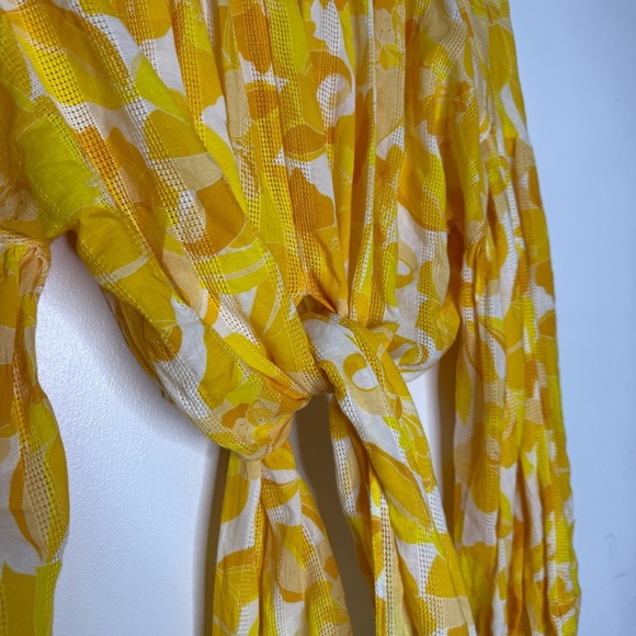 Significant Other Isla Printed Cropped Blouse Size 6 - Picture 6 of 8